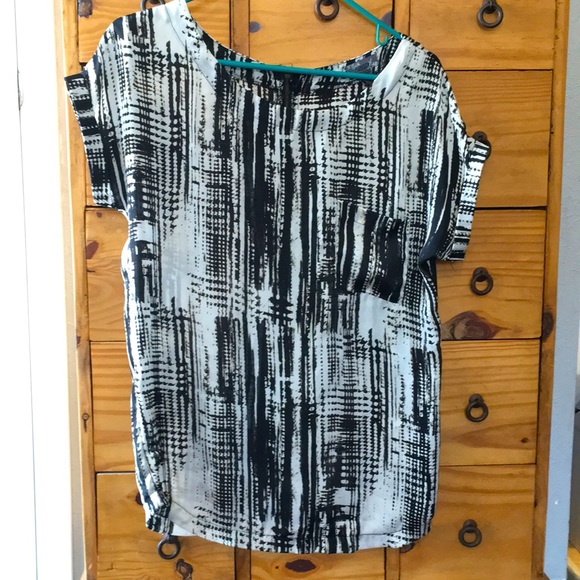 Poetry Tops - Black and white semi sheer tee